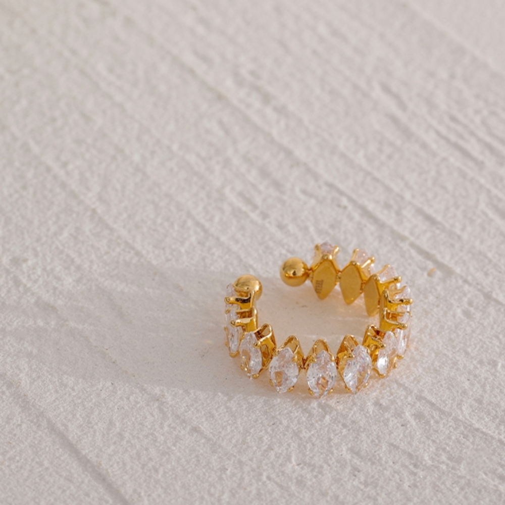 Exquisite Open Ring - Picture 2 of 8